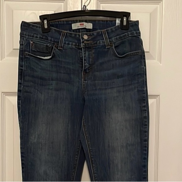Women’s 526 Levi jeans 8S Slender bootcut. Doubler button closure button pockets - Picture 2 of 10